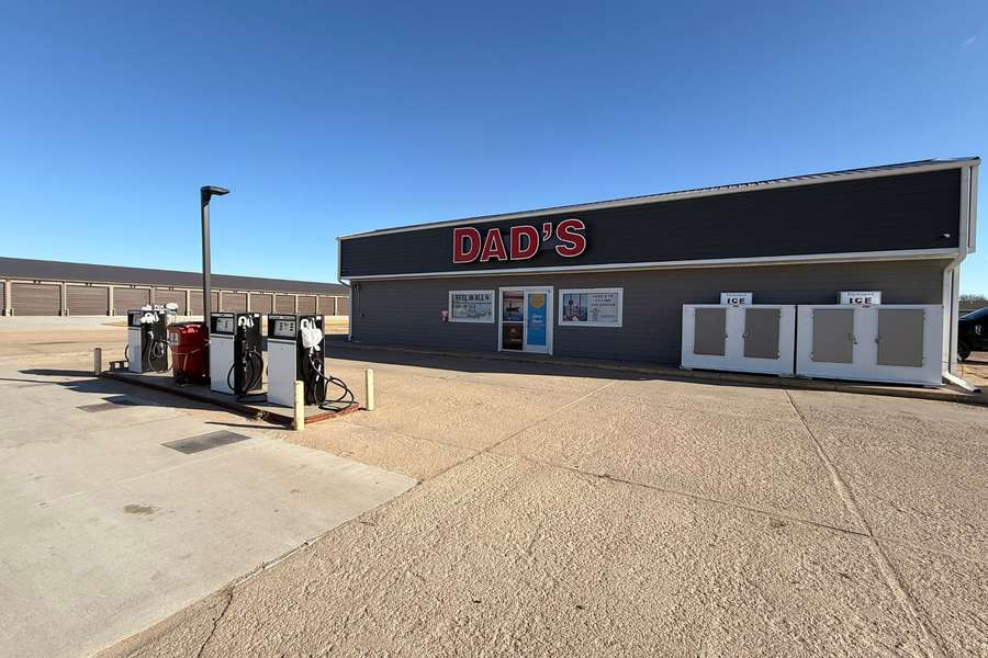 220 N 13th Avenue, Burwell, NE 68823